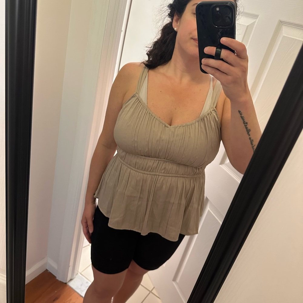 Champagne color Old Navy size XL